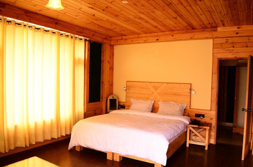 The Whitestone Resorts Manali  Room photo